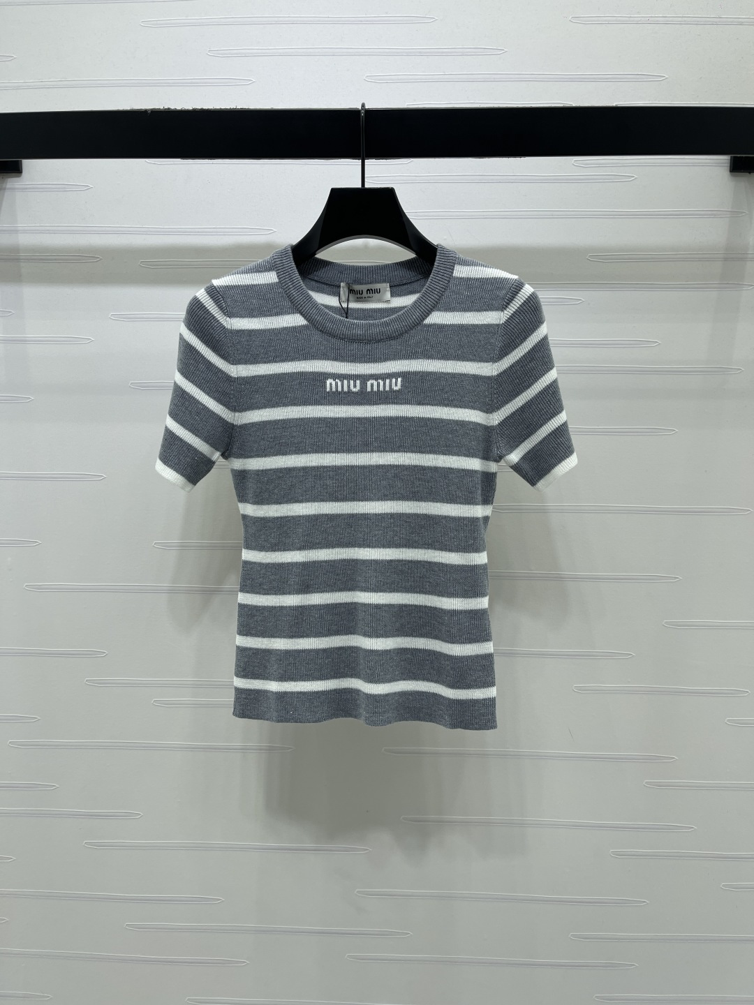 Women's short sleeves